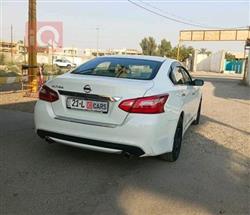 نيسان ألتيما